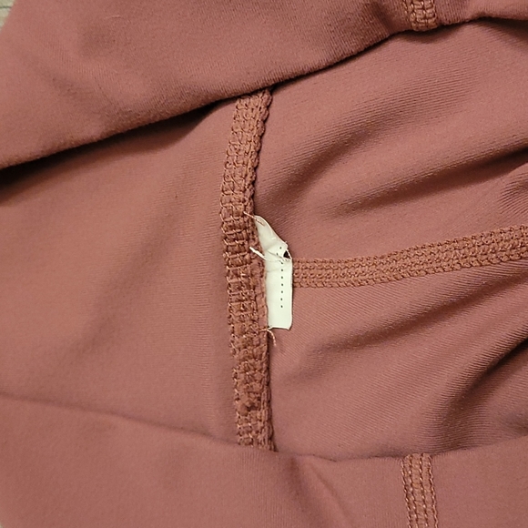 Beautiful Fabletics leggings - Picture 6 of 8